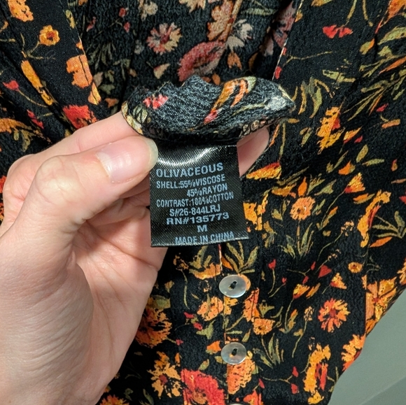 Olivaceous Fall Colors Romper size M - Picture 6 of 7